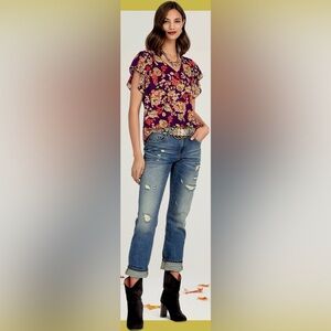 CAbi Ala Mode Top 4169 size large Purple Floral V-Neck Flutter Sleeve Blouse